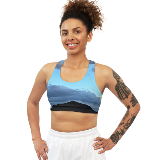 Experience superior support and freedom of movement in our high-impact sports bra, featuring a racerback design, quick-drying fabric, and a wide, adjustable band for a secure, comfortable fit