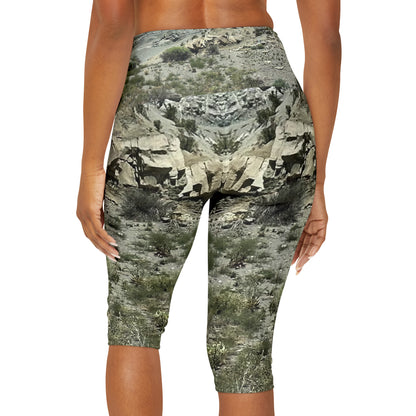 Unveil Tranquility Yoga Capri Leggings